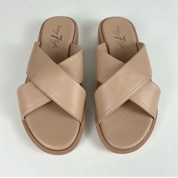 Sandals - Picture 1 of 9